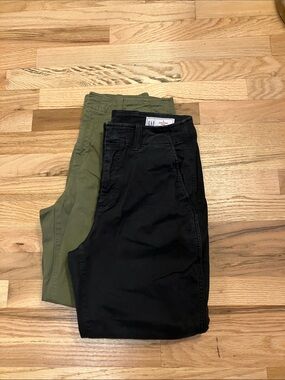 GAP Straight Chinos in Black and Olive